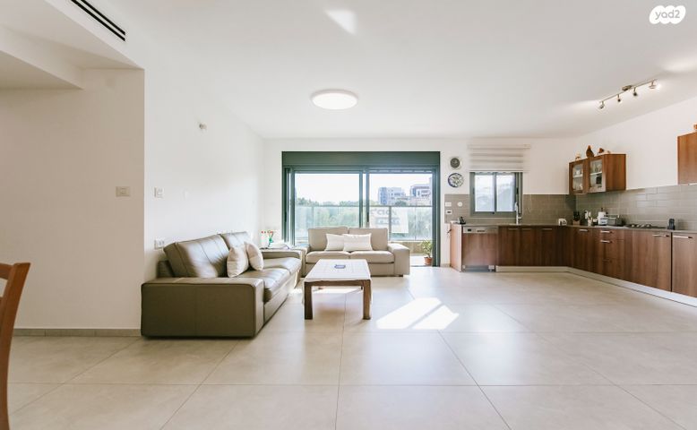 דירה, רמת ורבר, פתח תקווה