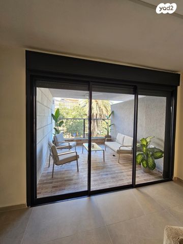 דירה, יעקב קרול 14, קרול, פתח תקווה