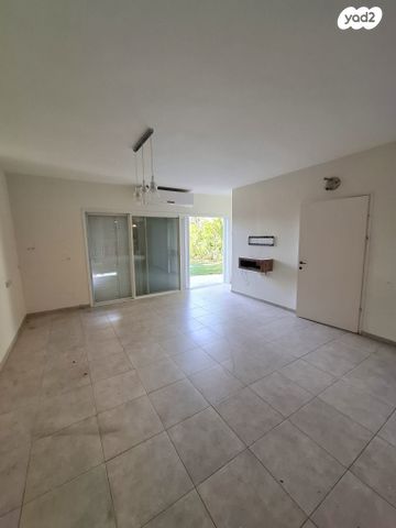 דו משפחתי, צבעוני, שערי תקווה, שערי תקווה