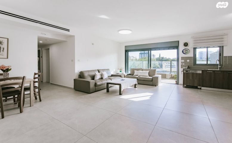 דירה, רמת ורבר, פתח תקווה