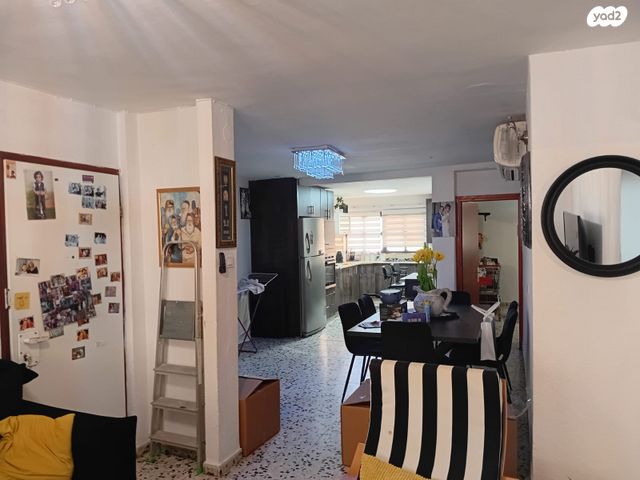 דירה, שדרות העצמאות 92, הפרחים, קרית גת