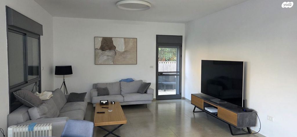 דירת גן, הרב קלישר, זיו, חיפה