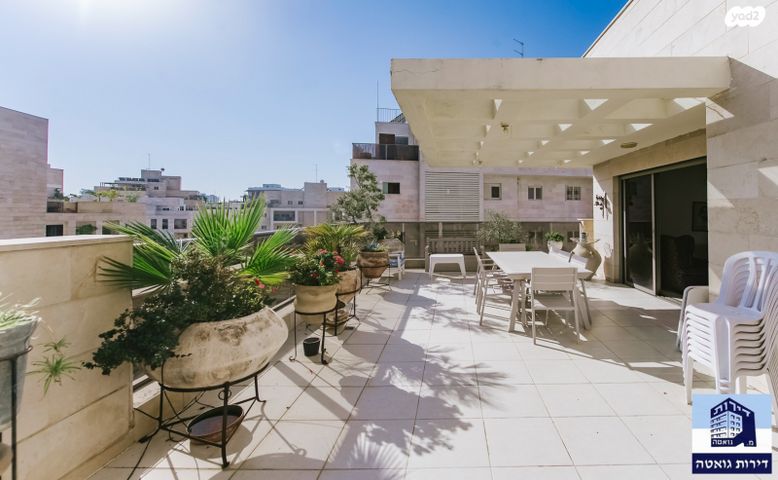 דופלקס, כפר גנים ג, פתח תקווה