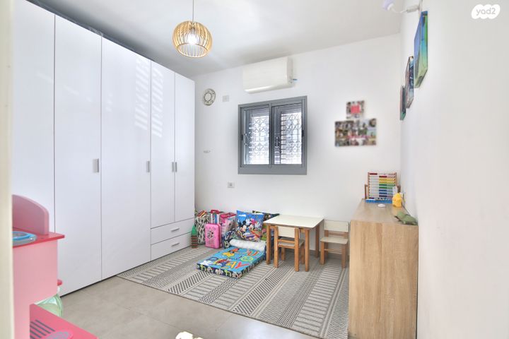 דירה, החותרים, טירת כרמל