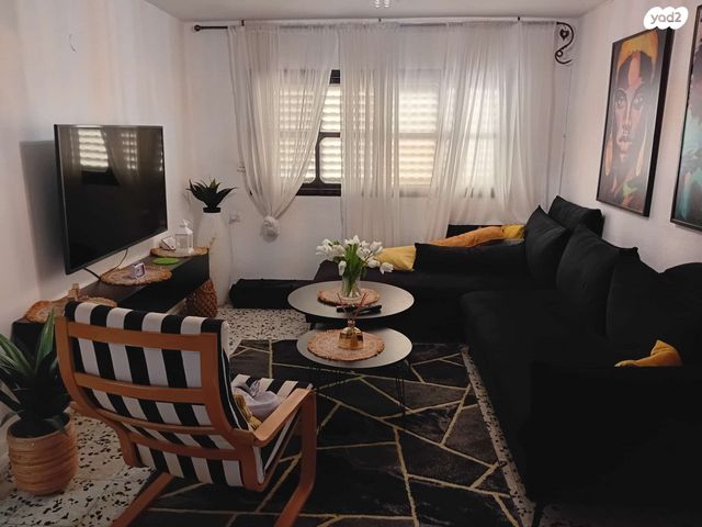 שדרות העצמאות 92