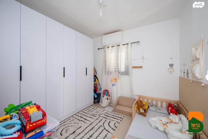 דירה, היובל, אור עקיבא