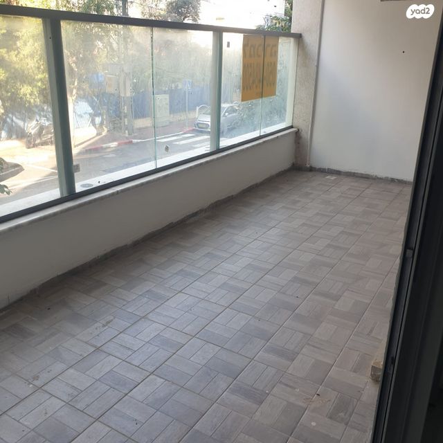 דירה, רמב"ם, ראשון לציון