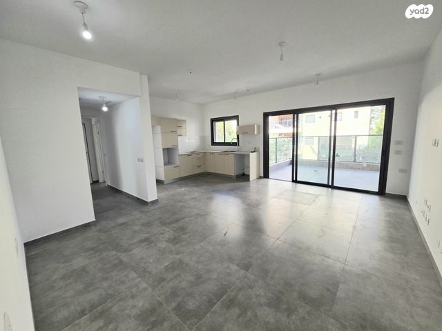 דירה, נווה זמר, רעננה