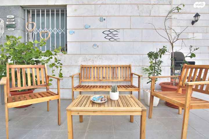 דירה, החותרים, טירת כרמל