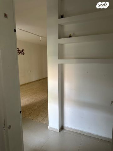 דירה, בארי 31, צפון מזרח מרכז העיר, נתניה