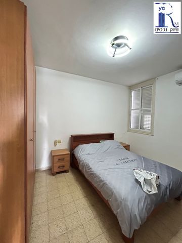 דירה, חומה ומגדל, מרכז, קרית עבודה, חולון