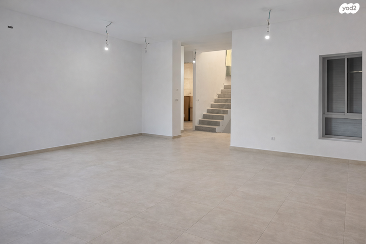 דו משפחתי, מתחם 19 - 20 (מתחם הפרחים), הוד השרון