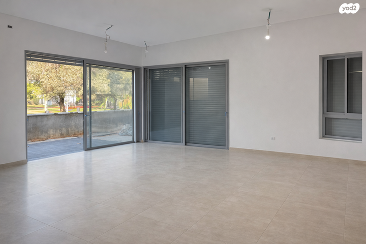 דו משפחתי, מתחם 19 - 20 (מתחם הפרחים), הוד השרון