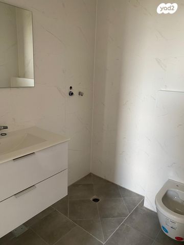 דירה, ירושלים, שאר העיר, גבעת שמואל