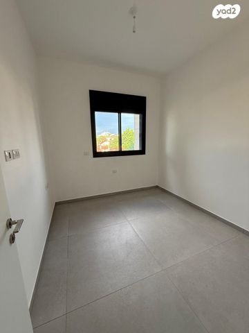 דירה, לוי אשכול, מרכז דרום, רעננה