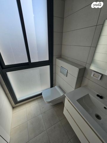 דירה, אמנון ליפקין שחק, נתניה