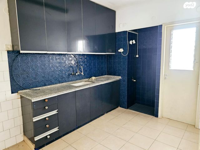 דירה, גאולים, חולון