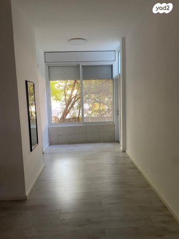 דירת גן, רופין, הרצליה