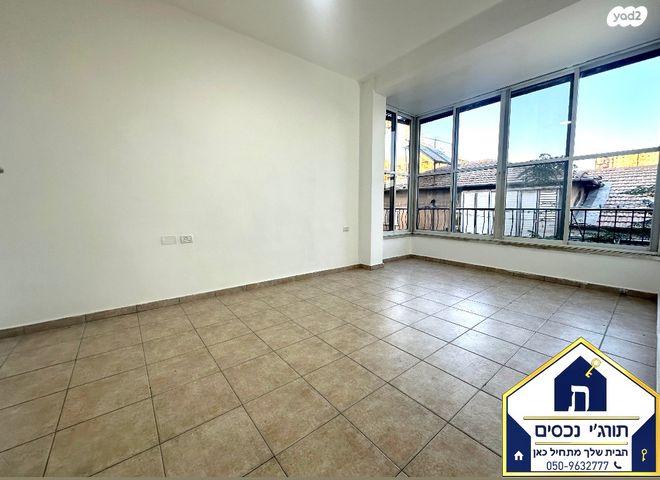 דירה, שדרות ירושלים 81, מרום נווה, רמת יצחק, רמת גן