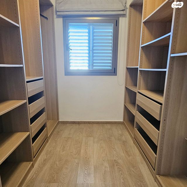 דירה, הרי הגלעד 4, בורסה, רמת גן