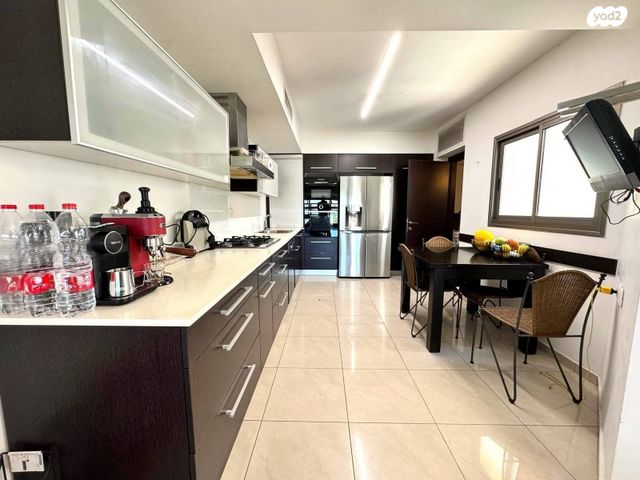 דירה, מיכאל נאמן, גלילות, תל אביב יפו