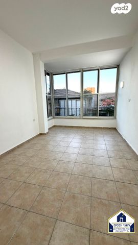 דירה, שדרות ירושלים 81, מרום נווה, רמת יצחק, רמת גן