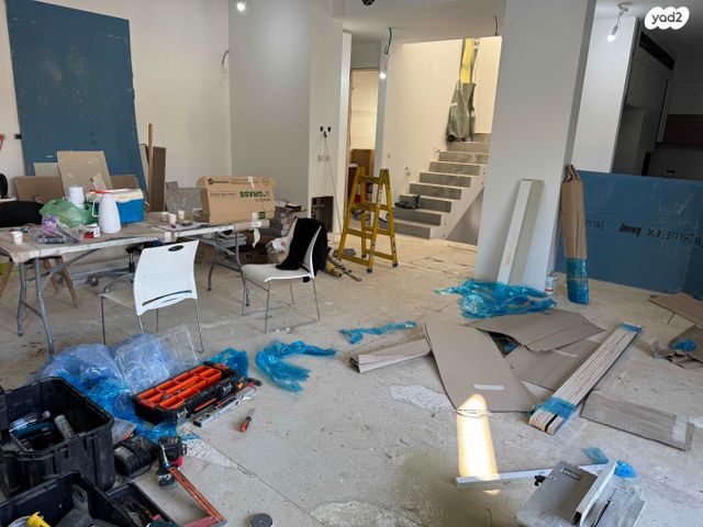 דו משפחתי, מתחם 19 - 20 (מתחם הפרחים), הוד השרון