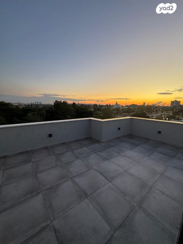 גג/ פנטהאוז, מפרץ שלמה, קרית שרת מזרח, חולון