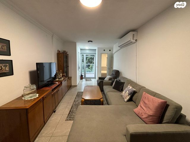 שרה אהרונסון 