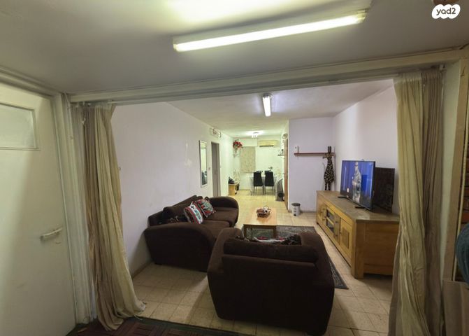 דירה, הנרייטה סולד, אחדות, פתח תקווה