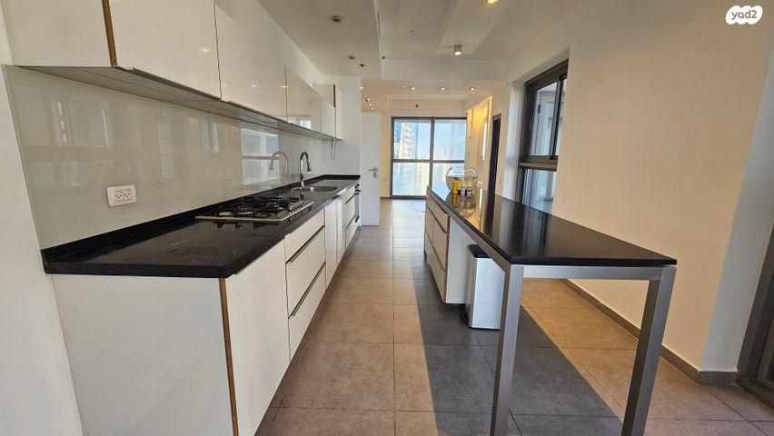 דירה, הרי הגלעד 4, בורסה, רמת גן