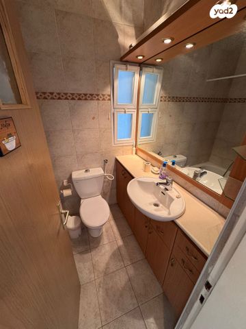 דירה, ליאון בלום, חיפה