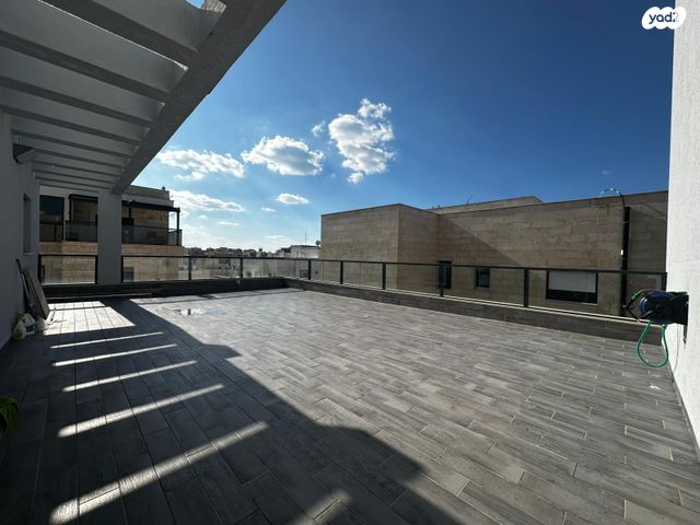 גג/ פנטהאוז, עיר, מרכז העיר, נהריה