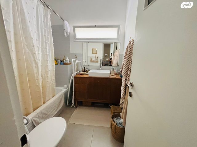 דירה, קרית יערים, רמת השרון