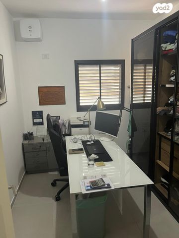 דירת גן, יצחק אפשטיין, הצפון החדש - כיכר המדינה, תל אביב יפו