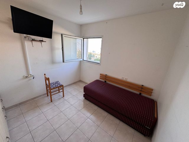 דירה, ליאון בלום, חיפה