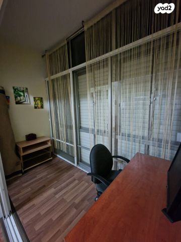 דירה, יצחק שדה 39, המושבה הגרמנית, חיפה