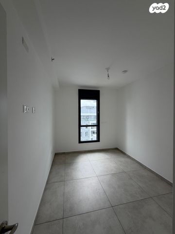 דירה, בר כוכבא, נווה ישראל, הרצליה