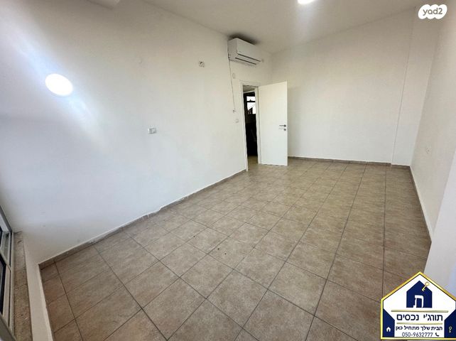 דירה, שדרות ירושלים 81, מרום נווה, רמת יצחק, רמת גן