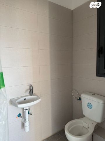 דירה, שיר השירים 5, גן יבנה מערב, גן יבנה