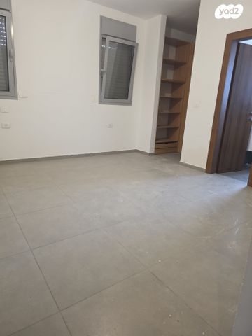 דירה, הגר"א, רמת חן ובן ציון, נתניה