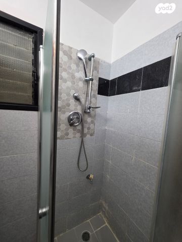 דירה, שדרות רוברט סולד, קרית ים  א', קרית ים