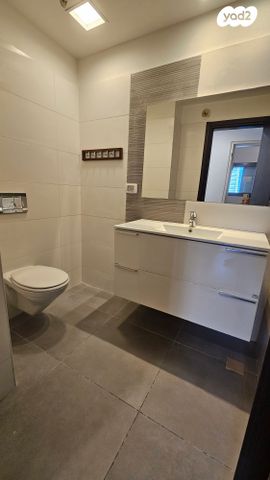 דירה, הרי הגלעד 4, בורסה, רמת גן