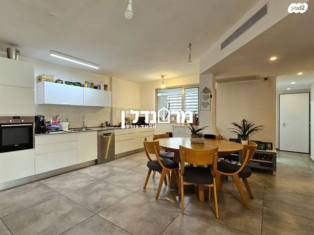 דירה, קרית ויצמן, רעננה