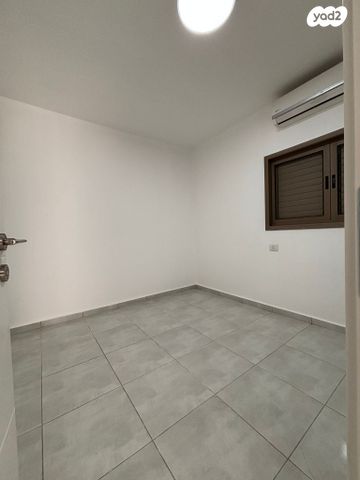 דירה, פנחס רוטנברג, רמת גן