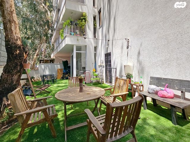 דירת גן, מעפילי אגוז, נווה חן, תל אביב יפו