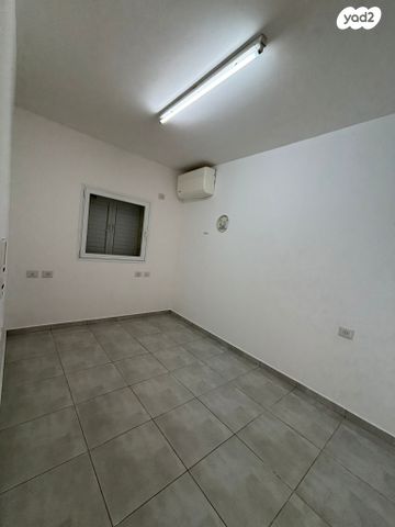 דירה, פנחס רוטנברג, רמת גן