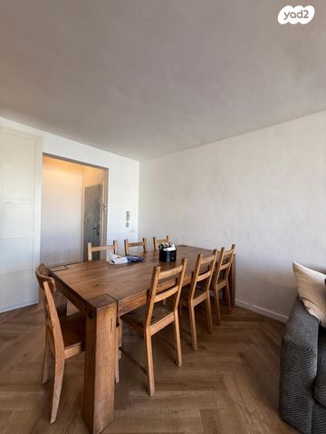 דירה, בן גוריון, רעננה