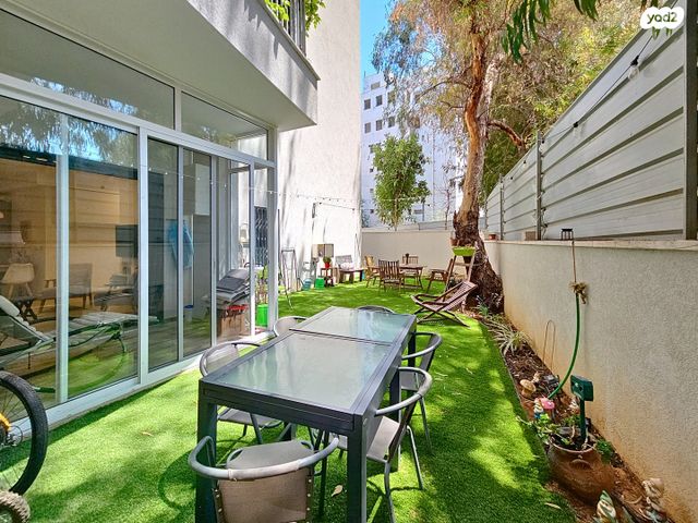 מעפילי אגוז 