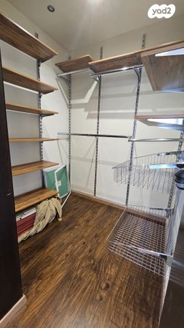 דירה, הרי הגלעד 4, בורסה, רמת גן